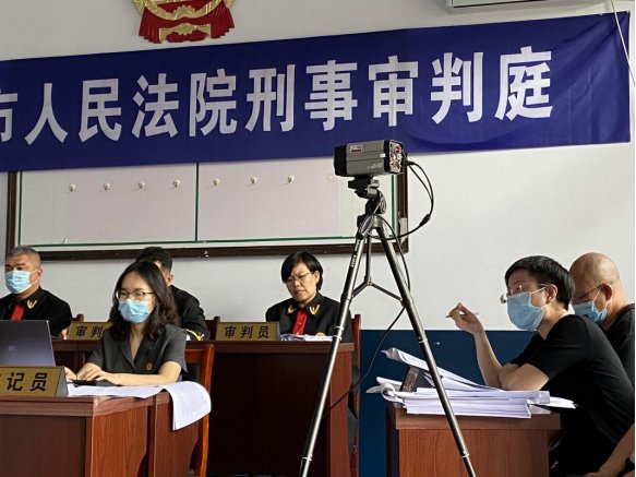 感受|被告人出庭难?感受下便携式科技法庭的魅力