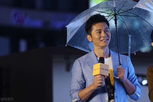 张萌|从飞行历程被盗兑换积分,到办理航空公司会员卡:是炒作还是危机