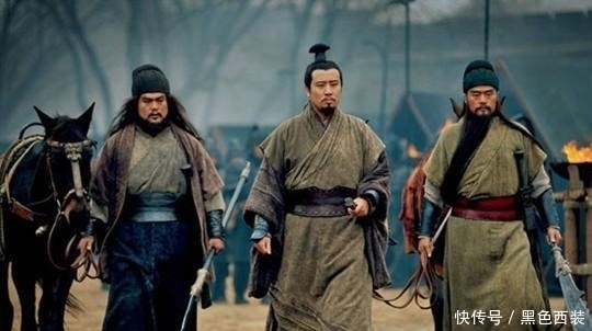 重臣|早年刘备尚武轻谋, 气走一人成曹魏重臣, 辅佐曹氏三代兴旺!