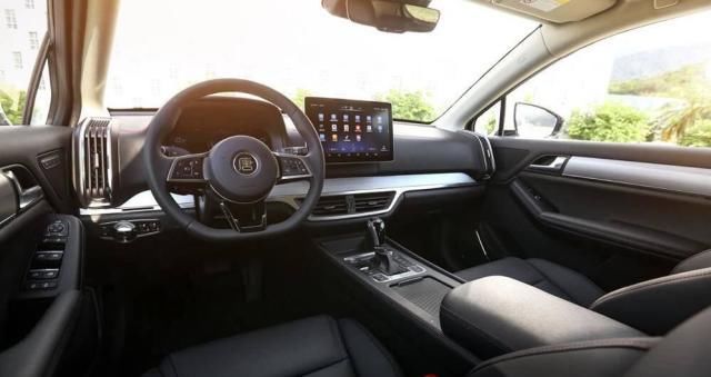 SUV|比亚迪唐燃油版，15万SUV首选，“公路坦克”名副其实！