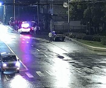  李某|两车追尾后试图“大变活人”？但是逃不过宝山警察的火眼金睛