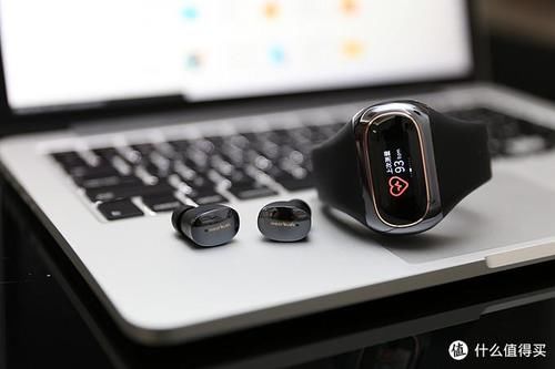  喜马拉雅|不能当运动手表的智能手环不是好无线耳机，喜马拉雅联名款小雅穿戴真无线耳机 AI-W20 使用体验