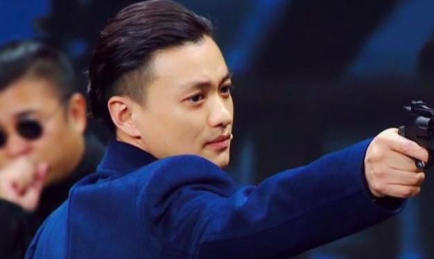  演员请就位|靠撕X和对骂登顶热搜，这新出的国产综艺太抓马了