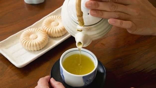  尿酸|38岁男子，尿酸高达820，确诊肾衰竭，这种饮品不能当水喝