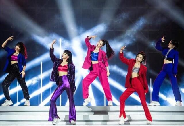  霏霏|《浪姐》暴露三大槽点？故意放大宁静王霏霏矛盾，致宁静瞬间黑脸