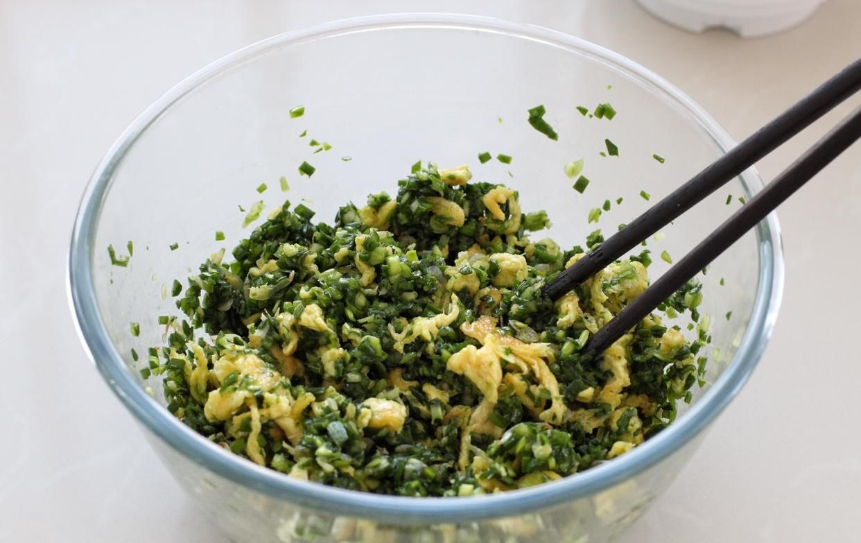  韭菜|详解花边韭菜盒子的做法，皮薄不露馅，口感倍儿鲜美，分分钟吃撑