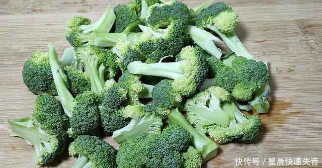 西兰花|西兰花最健康好吃的做法,不用焯水,出锅比吃肉还香,小孩也爱吃
