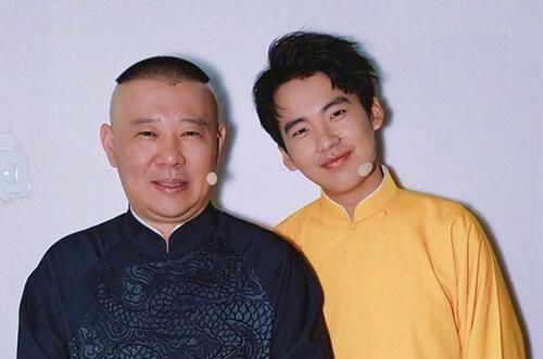 常客|郭麒麟：不拼爹，综艺营业，热搜常客，宝藏男孩为何这样“红”？