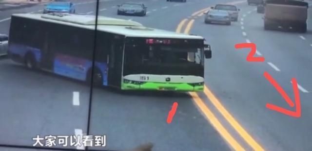所作所为|为“一包槟榔”,湖南2位公交司机所作所为令人气愤!