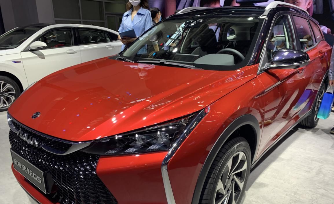  常规|风神奕炫GS外观表现不错，车内空间较为常规，动力适合代步