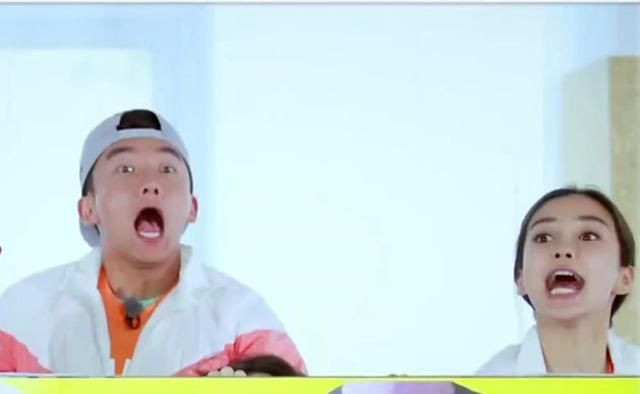  Baby|Baby唯一不敢对视的男嘉宾，见面瞬间跪倒在地，郑恺的反应亮了