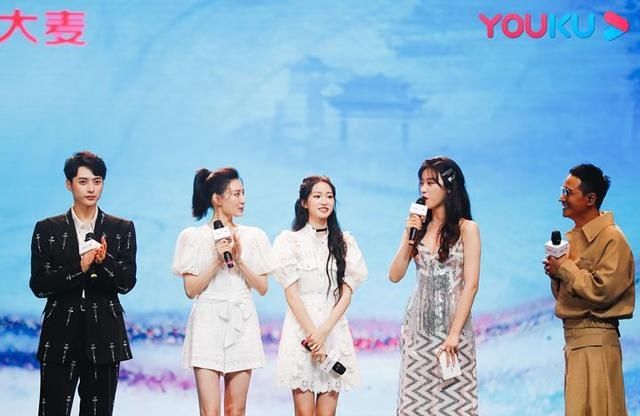  歌会|《琉璃》在杭举办收官云歌会，用歌声告别这个夏天最火的cp