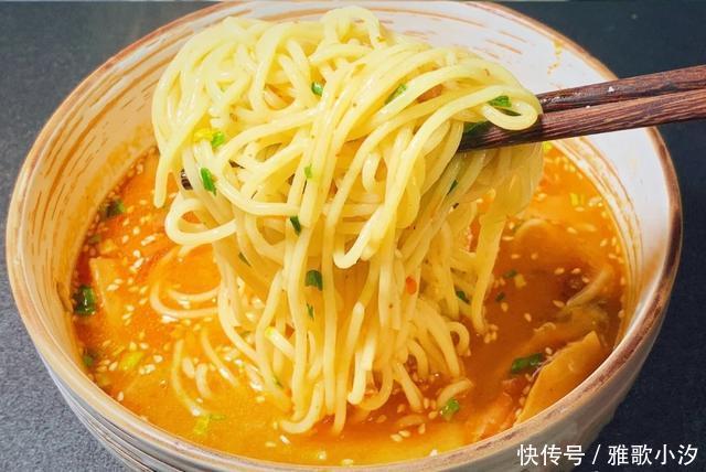 拉面|被李佳琦安利的“方便拉面”,确实好吃到上头!