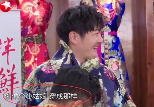  奇怪|邓伦被郭京飞说像个小姑娘，看到弹幕中的评价，关注点有点奇怪