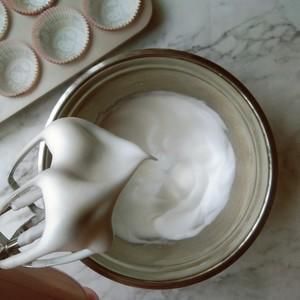 炼乳|不塌陷不回缩不凹底的炼乳纸杯蛋糕