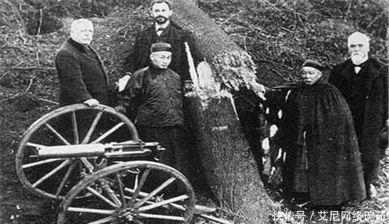  机枪|李鸿章第一次见马克沁机枪，没有先问价格，而是提了个专业问题