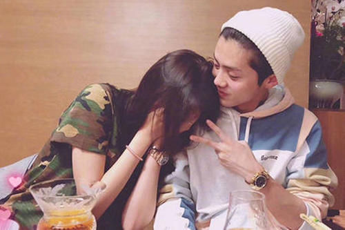  鹿晗|叫鹿晗太生疏，叫“老公”太腻歪，听到关晓彤的称呼：长见识了！