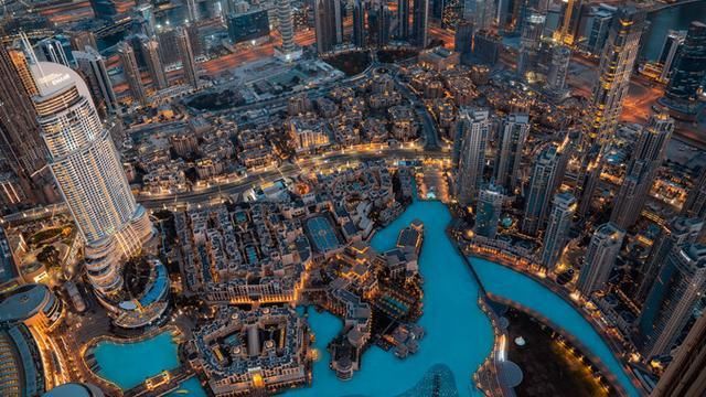 迪拜|迪拜人吃什么?到菜市场转一圈就明白了,帝王蟹、鲨鱼,应有尽有