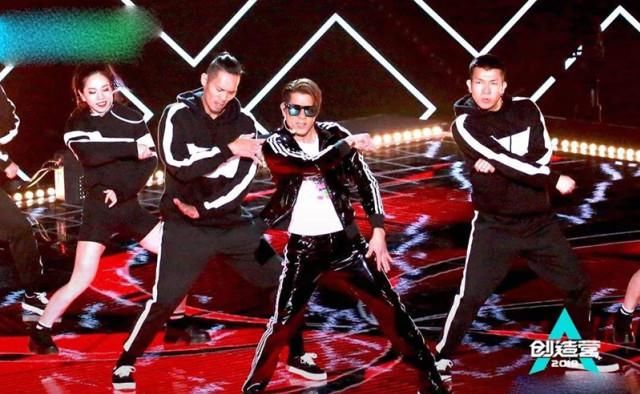  身份|《街舞3》神秘嘉宾出场，张艺兴、王嘉尔施障眼法，真实身份是他