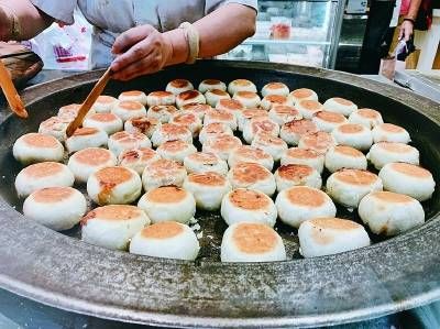 分为|上海鲜肉月饼秘史 大致可分为锅炉派和烤箱派