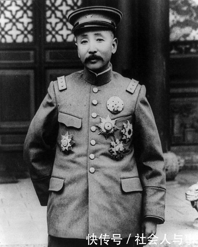 查岗|张作霖便衣查岗:我是张作霖;士兵:我是你爹!张:有赏!