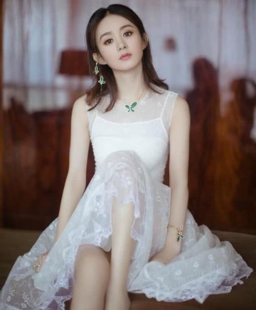  干不了|《中餐厅》赵丽颖遭群嘲：产后的女人就是干不了活，不仅焦虑还矫情！