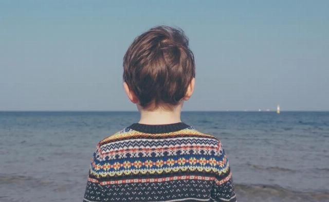 自尽|是什么，让9岁的孩子宁可自尽，也不愿意继续活下去呢