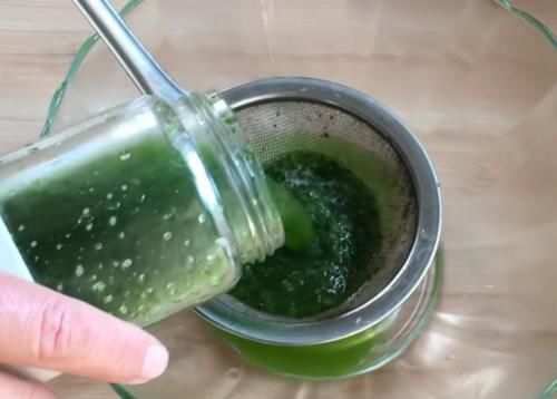  黄瓜|居家自制黄瓜宽面，弹软筋道，简单好吃，老少皆宜的家常美食