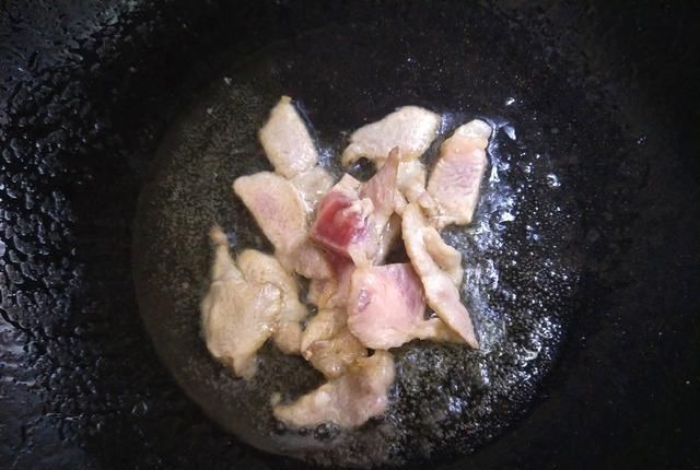 猪肉|蒜苔最好吃的做法,香辣下饭,就着米饭真香,孩子吃完后还要一碗