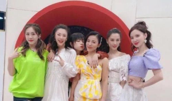  质疑|《浪姐》的“百万路人盘”遭质疑，终究是综艺节目，认真你就输了