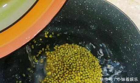 发红|煮绿豆汤容易发红直接下锅煮是不对的,掌握1点,绿豆久煮不红