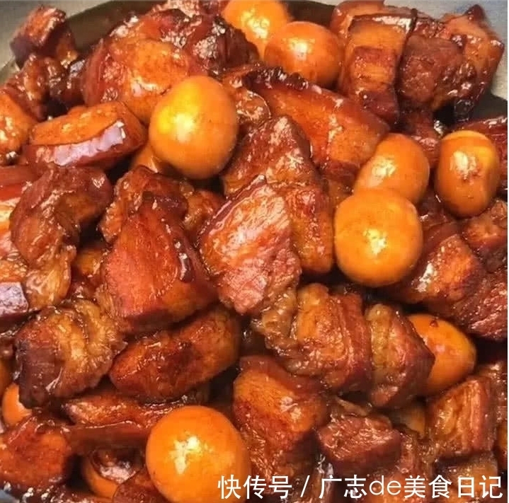  往锅中加入|祖传红烧肉做法，学会回家做，家里米饭都不够吃