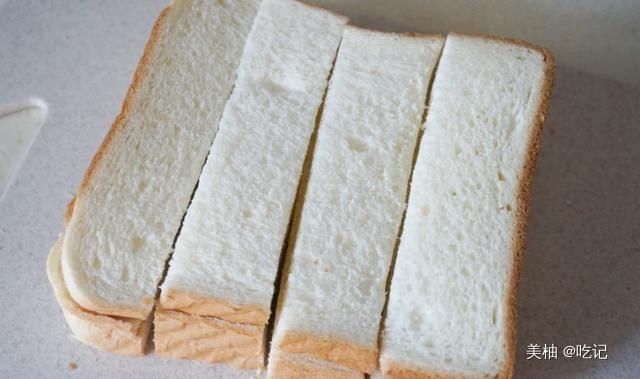 酥脆|嘎嘣脆，咬上一口酥脆掉渣的蒜香吐司条，香味扑鼻，值得一试