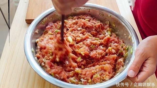  以让饺子|做饺子馅时，只要肉馅里放这“3样”东西，立刻好吃翻倍，太香了