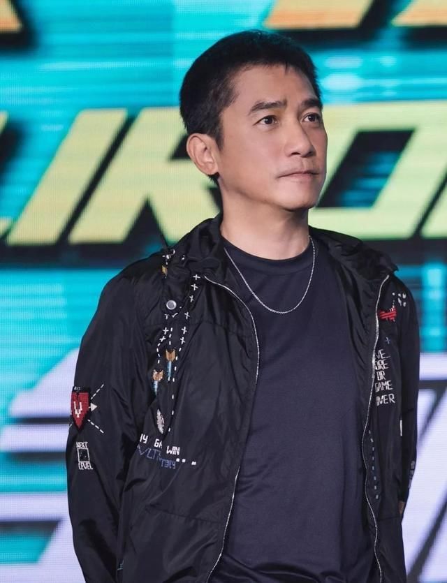 价值|2019年,刘嘉玲展出价值10亿皇冠后,才明白梁朝伟的心酸