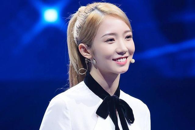  成名|孟美岐透露，在成名前，曾在韩国当练习生，一天只能睡三个小时