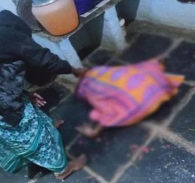  当地警方|一家四口一夜之间离奇死在家中各处，院子里还有一个新挖的土坑