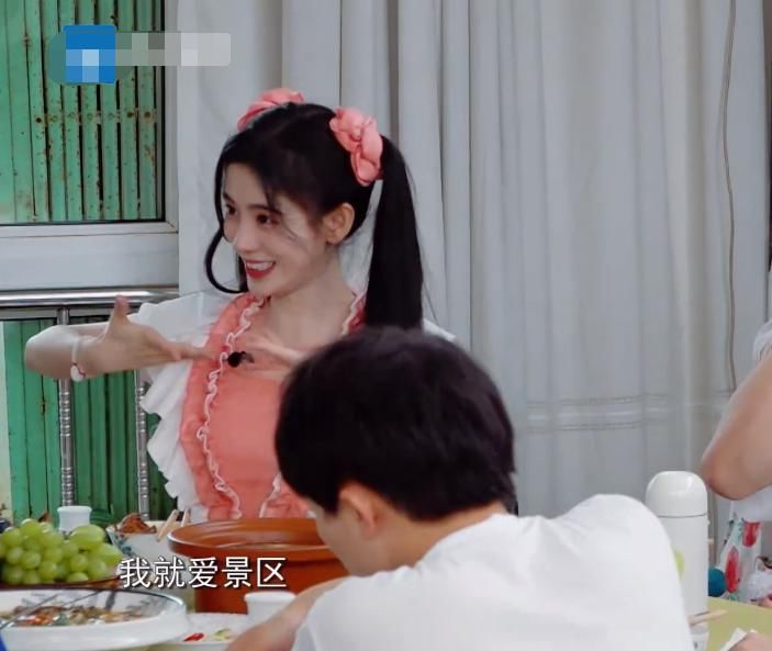  好吃|杨迪妈做的饭菜，鞠婧祎说好吃，离开时谁注意剩了多少？饭量真实