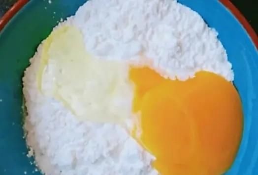  小吃|酥皮椒盐虾仁（教你一道鲜爽可口、好吃美味的精品小吃）。