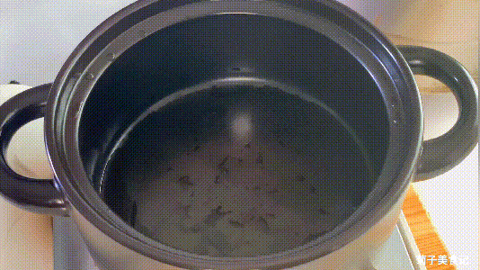 啤酒|秋天，是吃鸭子的好时节，教你做魔芋啤酒鸭，香味扑鼻，全家点赞