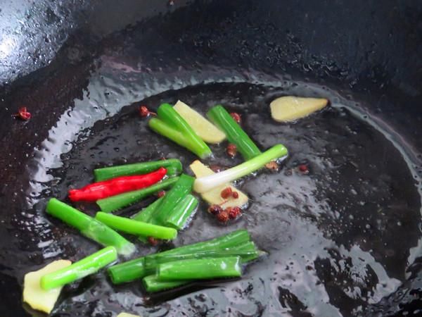 去腥|做鱼时,加酒加醋去腥都不对!这才是最好吃的做法,上桌就扫光