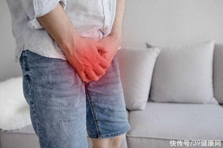 38岁男子因膀胱癌离世，提醒：小便时出现这3种异常，别疏忽大意2023