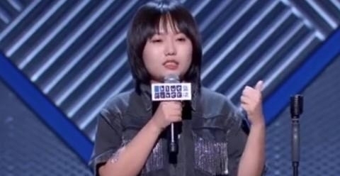 告别|李雪琴发长文告别(脱口秀大会),爆梗小天才