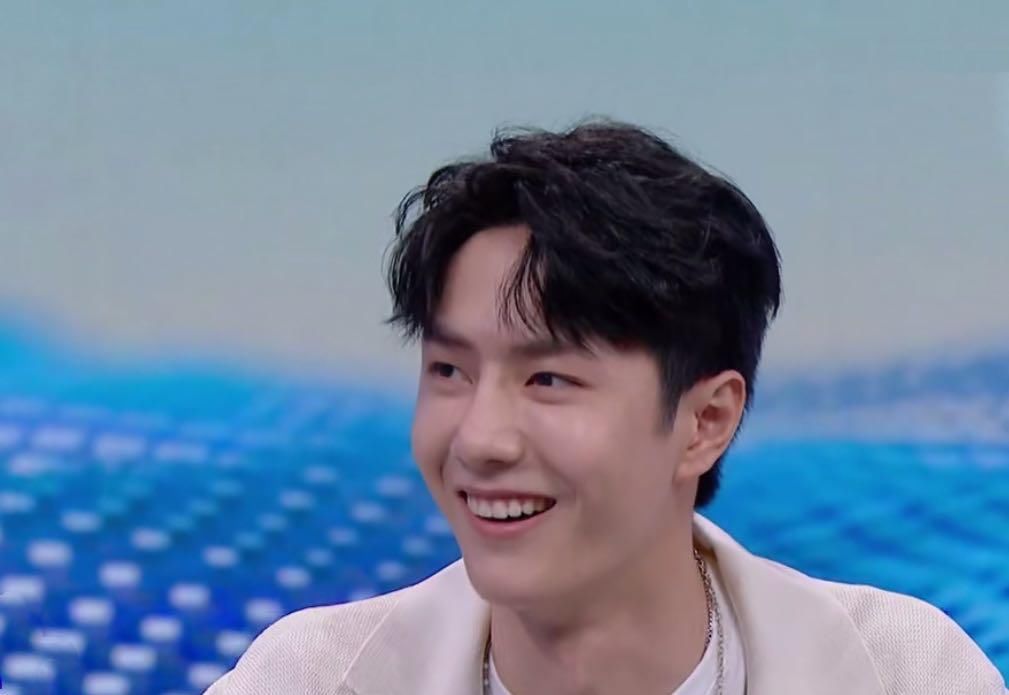  现场|王一博、赵丽颖《快本》互相“告白”! 两人现场互怼, 火药味太浓