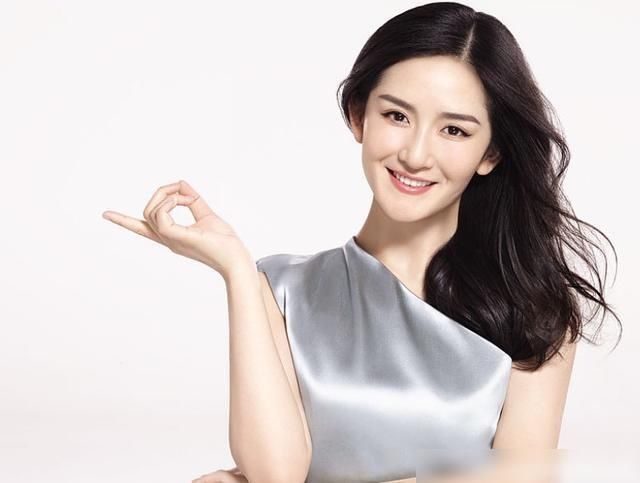 人缘|在娱乐圈“抠门”出名的谢娜，为什么人缘这么好？圈子真现实！