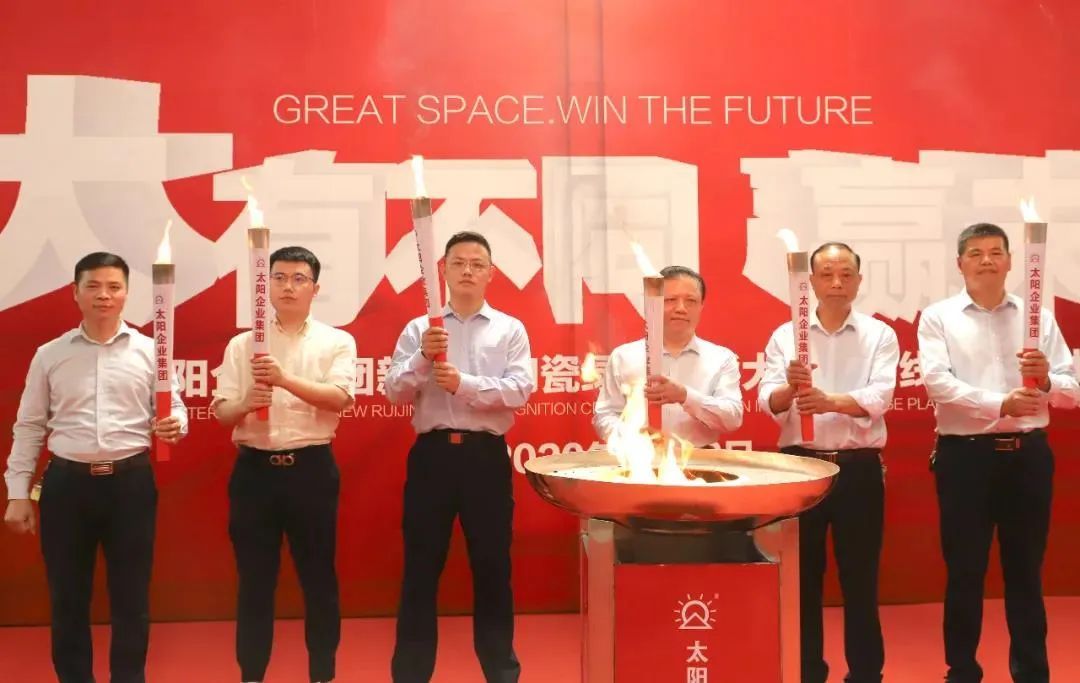  愤青|作为一个二代“愤青”，他如何实现企业传承？