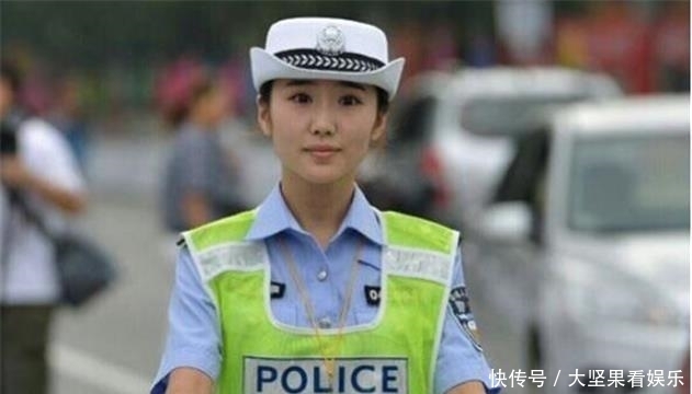 女交警|中韩朝越四国女交警对比照！谁最美？