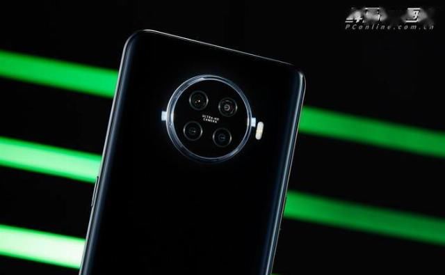  捧上天|鱼龙混杂？被手游党捧上天的新机真有那么香吗？