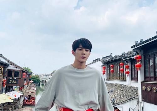  萧山|R1SE家境揭秘，萧山阔少何洛洛，茶庄少主焉栩嘉，而他最富有