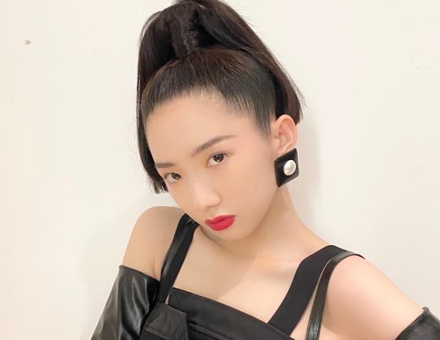  实力|网传李荣浩加盟“好奇夜”，嘉宾阵容豪华，看到蔡徐坤追定了！